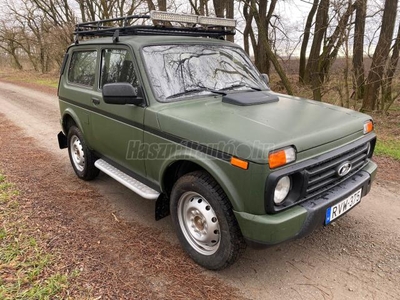 LADA 4X4 1.7 Urban Magyarországon forgalombahelyezve! Friss műszaki! Fóliázott!