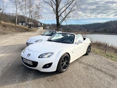 MAZDA MX-5 2.0i 16V Revolution EU5