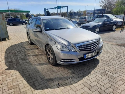 MERCEDES-BENZ E 250 CGI T BlueEFFICIENCY Elegance (Automata)