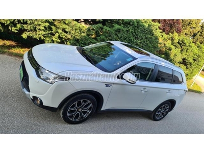 MITSUBISHI OUTLANDER 2.0 PHEV Instyle Navi 4WD CVT EU6 ŰVEGTETŐ+V HOROG+NAVI+KAMERA+SZ KÖNYVES!!!