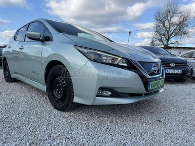 NISSAN LEAF N-Connecta 40kWh (Automata) BÉRELHETŐ IS!!KÖRBE KAMERA - VEZETETT SZERVÍZKÖNYV.ŰLÉS KORMÁNY FŰTÉS.SÁVTARTÓ.T