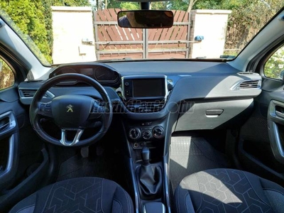 PEUGEOT 2008 1.2 PureTech Access