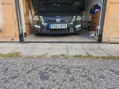 SKODA OCTAVIA Combi 2.0 CR TDI RS DSG