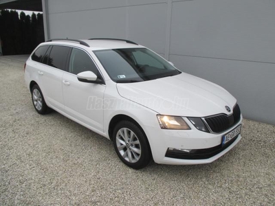 SKODA OCTAVIA Combi 2.0 CR TDI SCR Style DSG7 Vonóhorog - Állófűtés - Ülésfűtés -Végig vezetett szervizkönyv