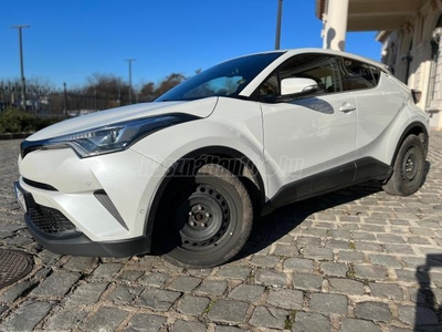 TOYOTA C-HR 1.2T Executive LED CVT