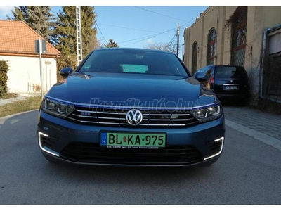 VOLKSWAGEN PASSAT Variant 1.4 TSI GTE Plug-In-Hybrid DSG Virtual cockpit - Panoráma tető - Alcantara