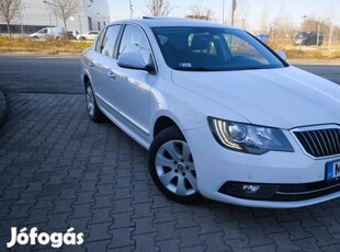 Skoda Superb 2.0 CR TDi Active DSG 4x4