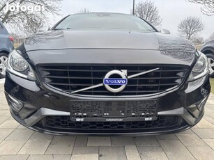 Volvo S60 2.0 D [D3] R-Design Momentum 122000km...