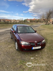 NISSAN Almera