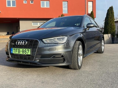 AUDI A3 Sportback 1.4 TFSI Attraction S-tronic Kitűnő