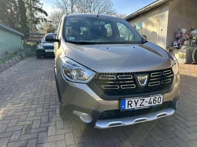 DACIA LODGY 1.3 TCe Stepway (7 személyes )