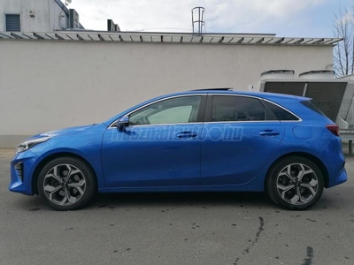 KIA CEE'D Ceed 1.4 T-GDI Platinum Panorámatető/Bőr/Navigáció/Keyless Go/Gyári garancia