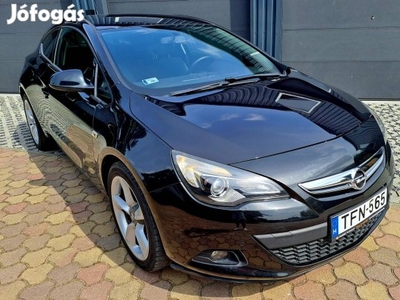 Opel Astra GTC 1.4 T Alufelni! Tempomat! Blueto...