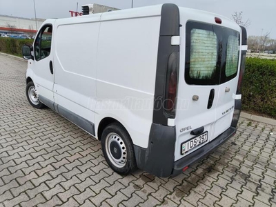 OPEL VIVARO 1.9 DTI L1H1 Hűtős Carrier Xarios 200