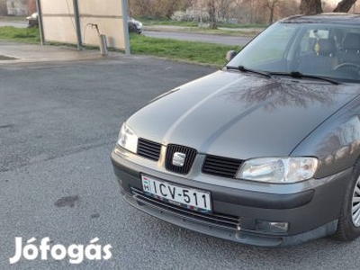 Seat Cordoba 1,4.klima,szervó,valós 178 e km.2 év mszv.