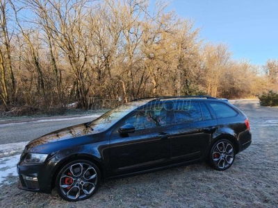 SKODA OCTAVIA Combi 2.0 TSI RS DSG Tuning mentes Teli Panorámatető Bőr Belső Állófűtés Canton Teljes Felszerelés