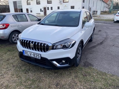 SUZUKI SX4 S-CROSS 1.4T GL+ Első Tulajdonostól. Szervizkönyv