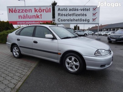 Toyota Avensis 1.6 VVT-i Linea Terra