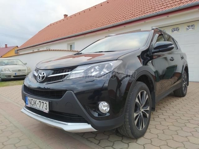 TOYOTA RAV 4 Rav4 2.2 D-4D Sol