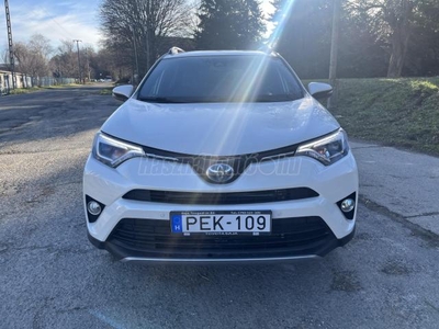 TOYOTA RAV 4 Rav4 2.5 Hybrid Executive 2WD e-CVT Magyarországi