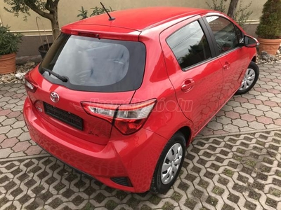 TOYOTA YARIS 1.0 VVT-i Active City Klima.8200km!!!!!