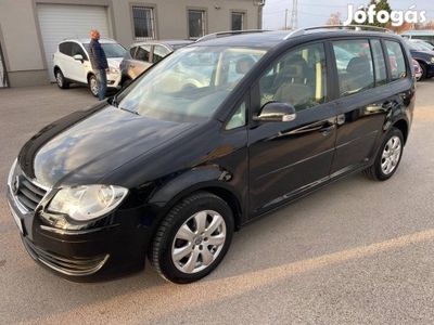 Volkswagen Touran 1.9 PD TDi Conceptline PDC.Ül...