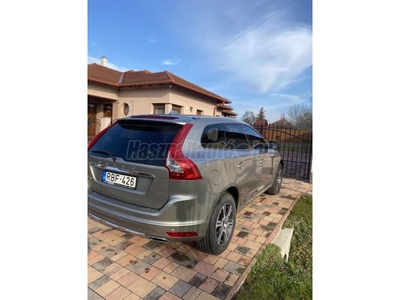 VOLVO XC60 2.0 D [D4] R-Design Kinetic FWD