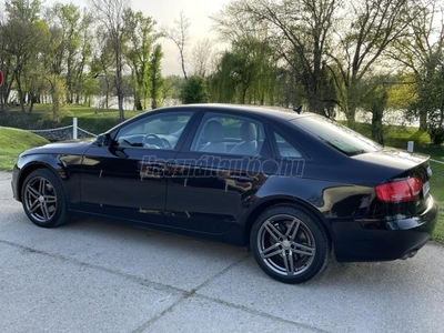 AUDI A4 2.0 TDI DPF B8