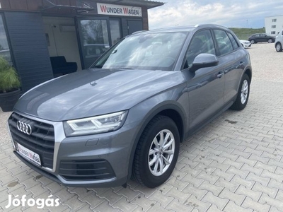 AUDI Q5 35 TDI Basis S-tronic Navi.Kamera.Ül.fű...