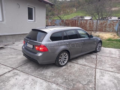 BMW 320d Touring (Automata) Automata. Nagy Navi