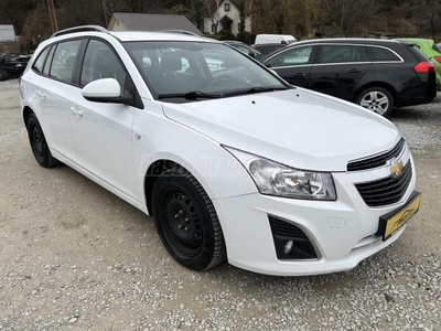 CHEVROLET CRUZE SW 1.7d LT Plus +SZERVIZKÖNYV++76E.KM++