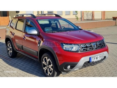 DACIA DUSTER 1.3 TCe Expression MAGYAR-GYÁRI MŰANYAGÍVEK-AJTÓDÍSZLÉCEK-VONÓHOROG