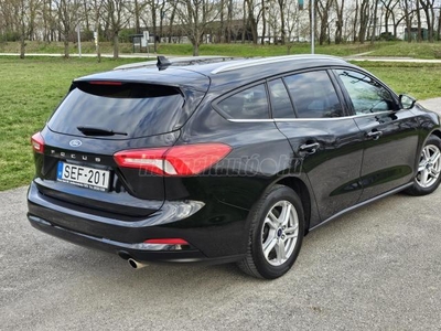 FORD FOCUS 1.5 EcoBlue Technology 1.Tulaj-Magyar-Szervizkönyv-LED-Téli csomag