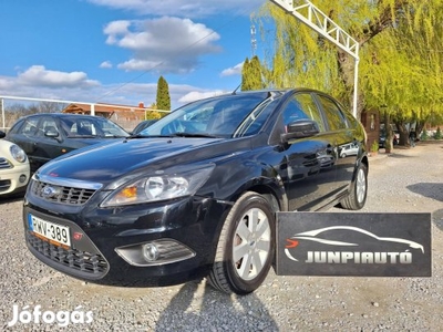 Ford Focus 1.6 150 000 km-rel kiváló állapotú s...