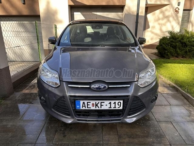 FORD FOCUS 1.6 TDCi Technology Vezetett szervizkönyv - Garancia - Alacsony futásteljesítmény