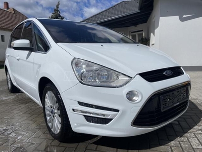 FORD S-MAX 2.0 TDCi Titanium 7 SZEMÉLYES