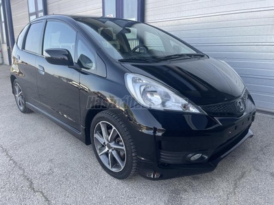 HONDA JAZZ 1.4 S SI Becsületesnepper