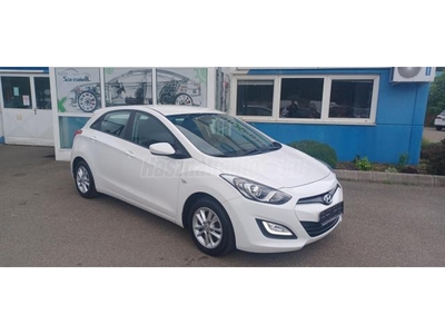 HYUNDAI I30 1.4i Comfort 7- es