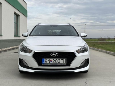 HYUNDAI I30 1.6 CRDi MP Premium DCT