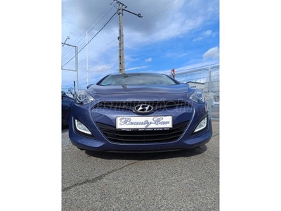 HYUNDAI I30 1.6 GDi Life Ülésfűtés-Digitális Klíma-Vezetett -Szervízkönyv!