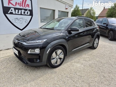 Hyundai Kona EV 64kWh Premium Szervizkönyv/Navi...