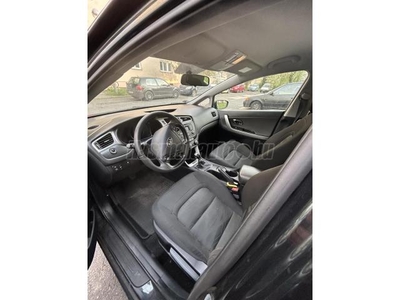 KIA CEE'D 1.4 CVVT LX Base