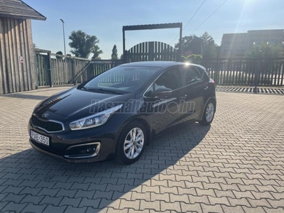 KIA CEE'D 1.4 CVVT UEFA