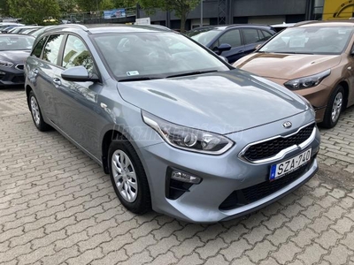 KIA CEE'D Ceed SW 1.0 T-GDI Silver Magyar. Szervizkönyv. Kamera. Áfás. Több db