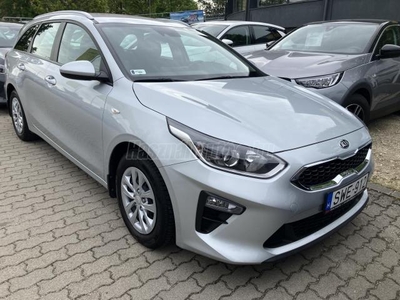 KIA CEE'D Ceed SW 1.0 T-GDI Silver Magyar. Szervizkönyv. Kamera. Több db