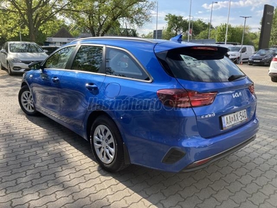 KIA CEE'D Ceed SW 1.0 T-GDI Silver MY22-es modell. Magyar. Szervizkönyv. Kamera. Áfás