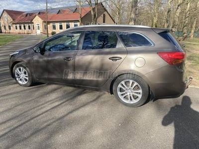 KIA CEE'D SW 1.6 CRDI LX (Automata)