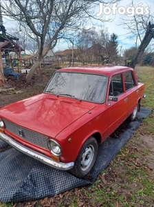 Lada 1200S felújítandó