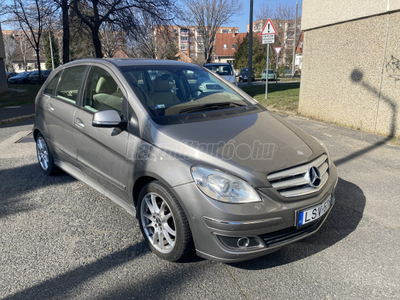 MERCEDES-BENZ B 200 2.0