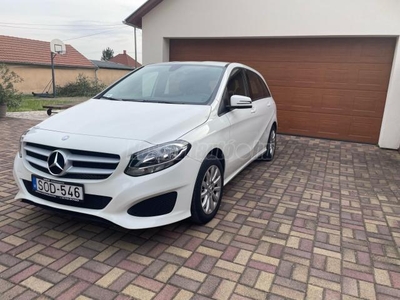 MERCEDES-BENZ B 200 CDI d Style